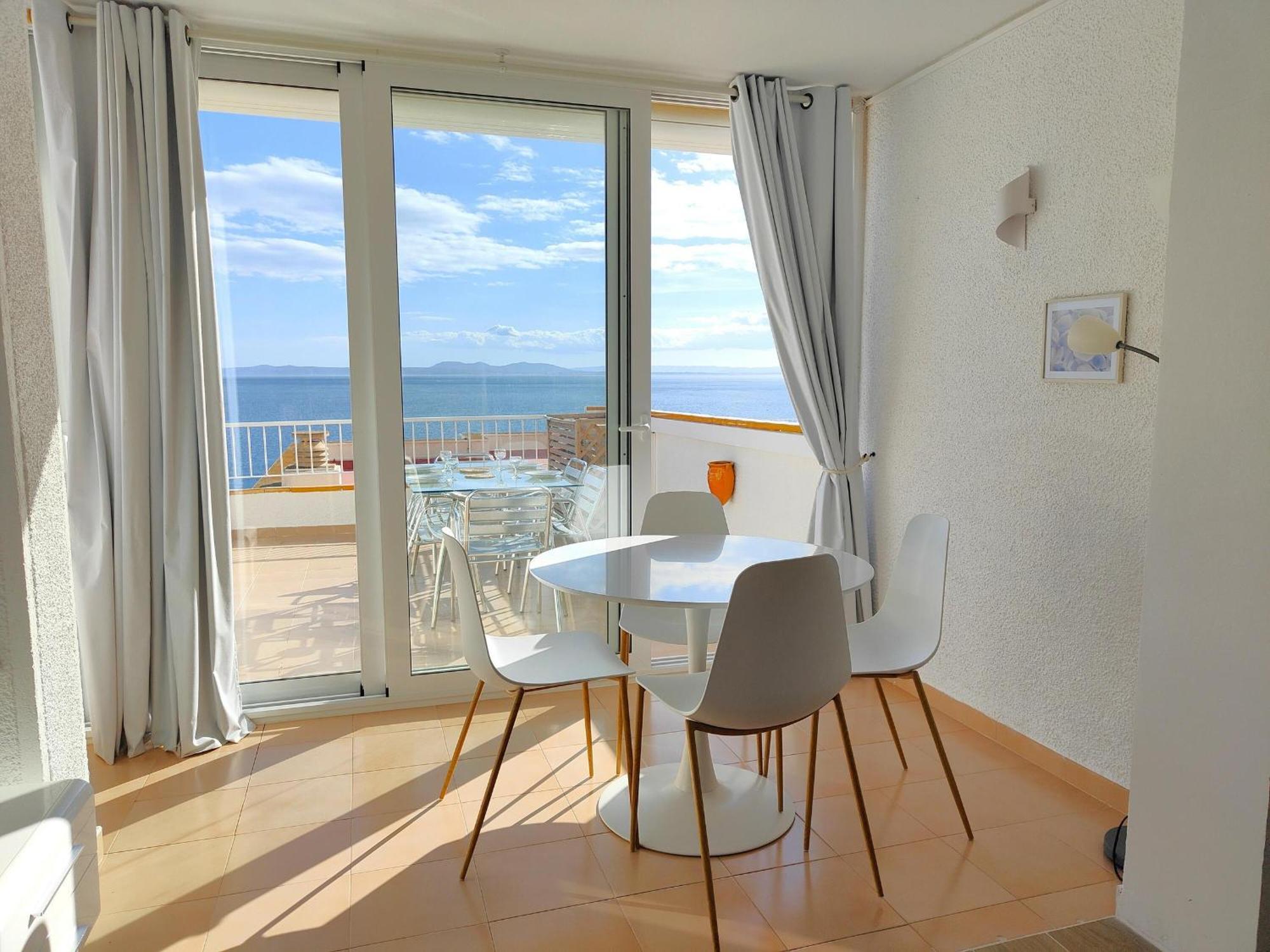 Apartment 3364 - Mediterraneo A 1-8, Vacaciones Sobre Rocas, 1ª Linea De Mar, Zona Privilegiada, Vista Al Mar. - Es-258-102 *